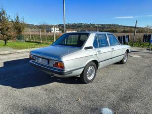 Bild 6/8 von BMW 520/6 (1981)