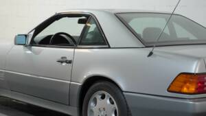 Image 40/51 of Mercedes-Benz 500 SL (1992)