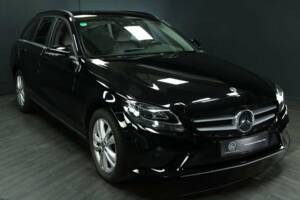 Bild 8/49 von Mercedes-Benz C 220 d 4MATIC (2021)