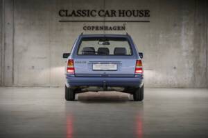 Image 9/100 of Mercedes-Benz 230 TE (1990)
