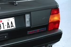 Image 17/50 of Lancia Delta HF Integrale (1988)