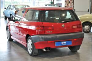 Afbeelding 3/29 van Alfa Romeo 145 Quadrifoglio Verde (1996)