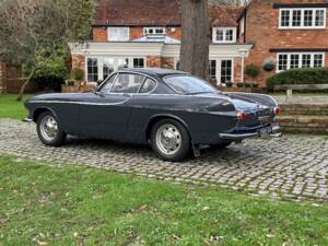 Image 13/28 of Volvo 1800 S (1965)