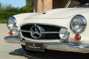 Image 28/50 of Mercedes-Benz 190 SL (1959)