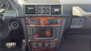 Bild 24/63 von Mercedes-Benz G 500 (lang) (2009)