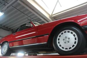 Bild 15/50 von Mercedes-Benz 560 SL (1986)