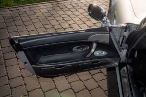 Image 50/84 of BMW Z8 (2001)