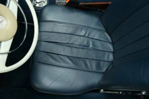 Immagine 13/50 di Mercedes-Benz 280 SL (1968)