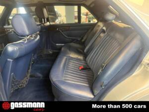 Image 11/15 of Mercedes-Benz 500 SEL (1983)