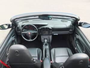 Bild 44/73 von Porsche 911 Carrera 4S (2004)