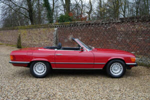 Image 36/50 de Mercedes-Benz 280 SL (1982)