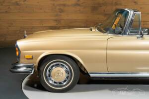 Imagen 5/8 de Mercedes-Benz 280 SE (1971)