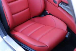 Image 25/75 of Mercedes-Benz SLS AMG Roadster (2012)