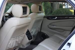 Imagen 49/77 de Jaguar XJ 8 4.2 (2005)