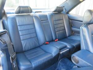 Imagen 9/19 de Mercedes-Benz 380 SEC (1982)