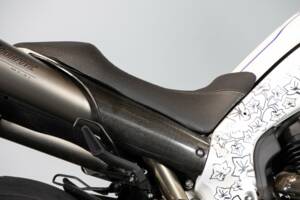 Image 28/50 of Yamaha DUMMY (2007)