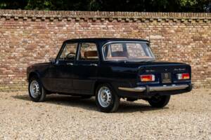 Image 2/50 of Alfa Romeo Giulia Nuova Super 1300 (1975)