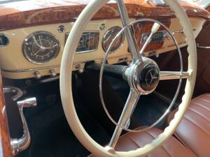 Image 6/36 de Mercedes-Benz 220 Cabriolet B (1952)