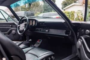 Bild 10/19 von Porsche 911 Carrera 4 (1996)