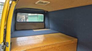 Bild 39/50 von Volkswagen T2b Kastenwagen (1976)