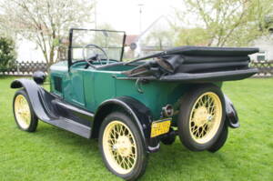 Afbeelding 4/9 van Ford Model T Touring (1927)