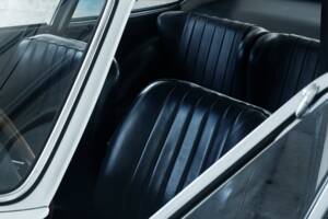 Immagine 43/50 di Porsche 912 (1966)