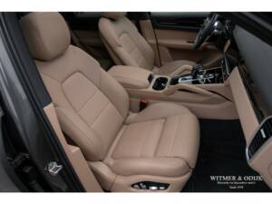 Afbeelding 7/35 van Porsche Cayenne Coupé (2019)