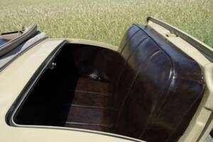 Immagine 25/44 di Ford V8 (1938)