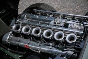 Image 22/41 de Jaguar E-Type (2021)