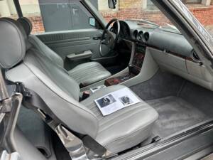 Afbeelding 35/40 van Mercedes-Benz 420 SL (1986)