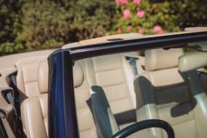 Imagen 34/41 de Mercedes-Benz E 220 (1995)