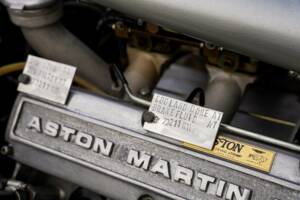 Afbeelding 44/50 van Aston Martin V8 (1974)