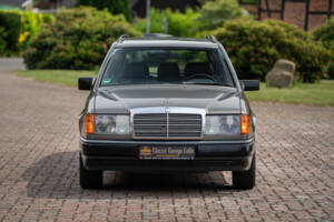 Image 6/66 of Mercedes-Benz 200 TE (1989)
