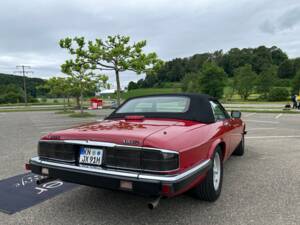 Image 23/40 of Jaguar XJS 5.3 V12 (1991)