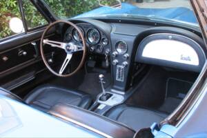 Imagen 11/42 de Chevrolet Corvette Sting Ray Convertible (1967)