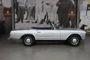 Bild 4/45 von Mercedes-Benz 280 SL (1968)
