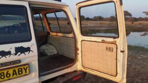 Image 44/61 of Toyota Land Cruiser FJ 62 (1989)