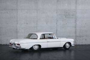 Afbeelding 9/50 van Mercedes-Benz 300 SE (1963)