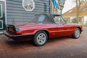 Bild 8/8 von Alfa Romeo 1.6 Spider (1983)