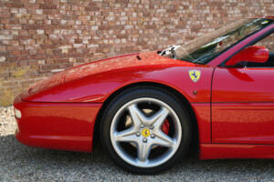 Bild 42/50 von Ferrari F 355 F1 GTS (1998)