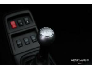 Image 22/32 de Porsche 911 Carrera S (1997)