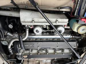Bild 30/40 von Jaguar XJ 6 4.2 (1971)