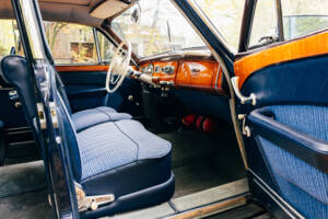 Immagine 141/199 di BMW 502 - 3,2 Litre (1961)