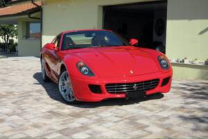 Image 4/33 de Ferrari 599 GTB Fiorano (2008)