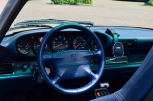 Bild 9/16 von Porsche 911 Carrera (1995)