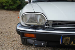 Image 19/50 of Jaguar XJS 5.3 V12 (1988)