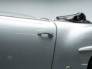 Image 20/44 of Mercedes-Benz 190 SL (1957)