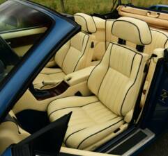 Imagen 32/50 de Aston Martin Virage Volante (1995)
