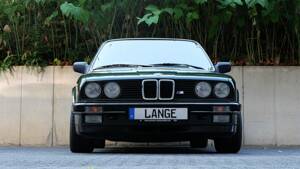 Immagine 6/48 di BMW 325i (1986)