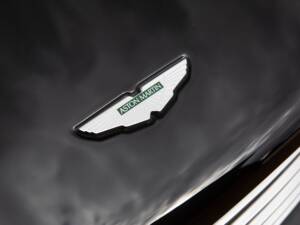 Image 27/94 of Aston Martin DB 9 (2014)